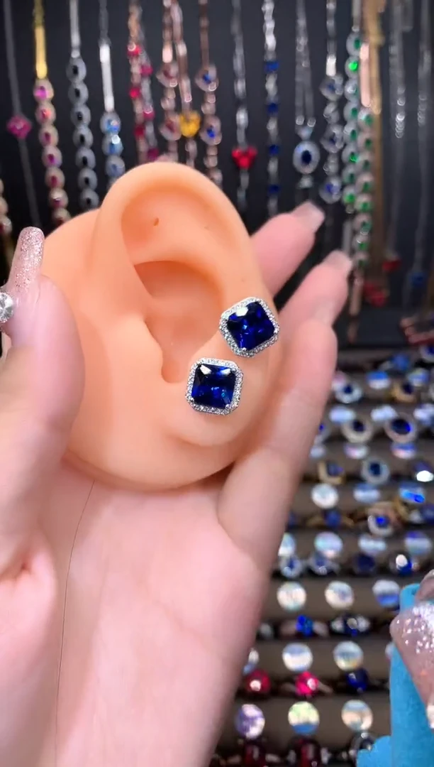 【闪购商品】蓝宝石耳饰银S925镶嵌银8