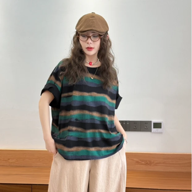 2025新款夏季炒色彩色条纹扎染工艺短袖T恤女宽松大码个性休闲款