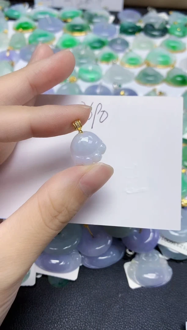 翡翠未镶嵌颈饰天然缅甸翡翠A货