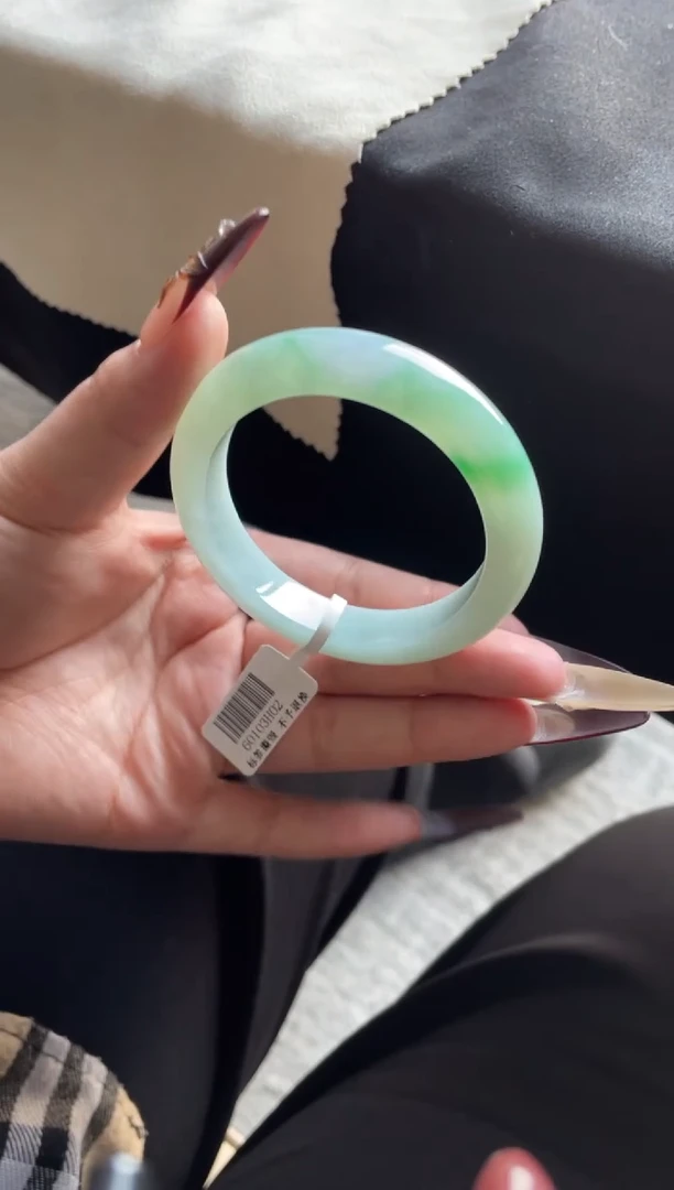 未镶嵌手镯翡翠三天鉴赏期