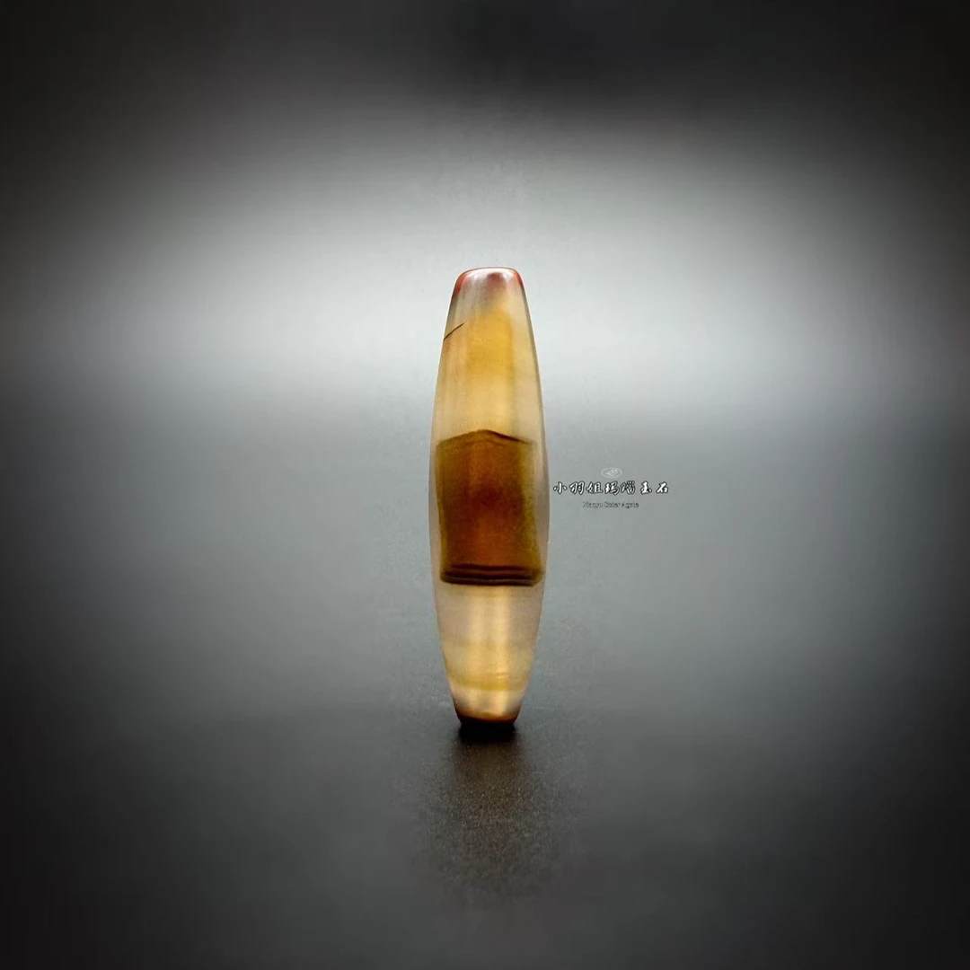 天圆地方天然缠丝玛瑙哑光 尺寸 36*9.8