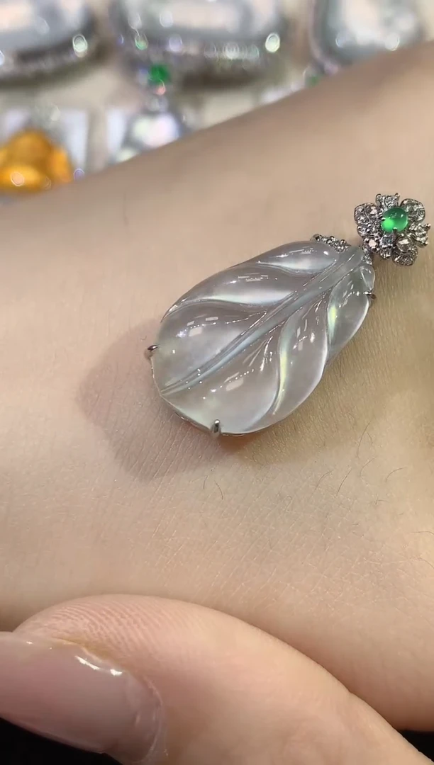 翡翠18K金镶嵌吊坠(不含链)C30翡翠