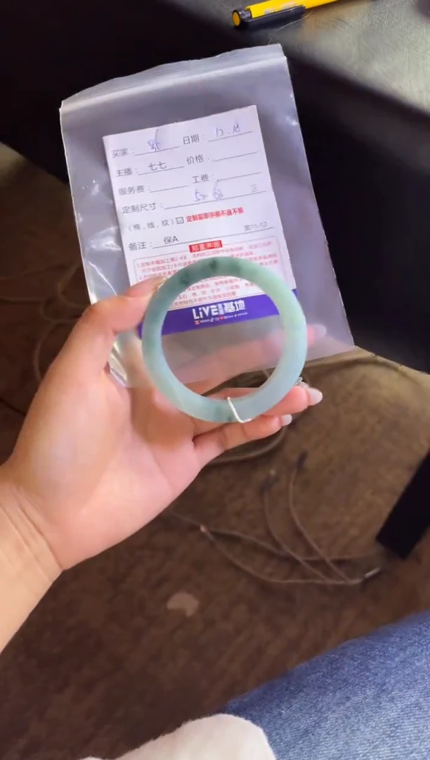 未镶嵌手镯定制翡翠定制手镯不退不换