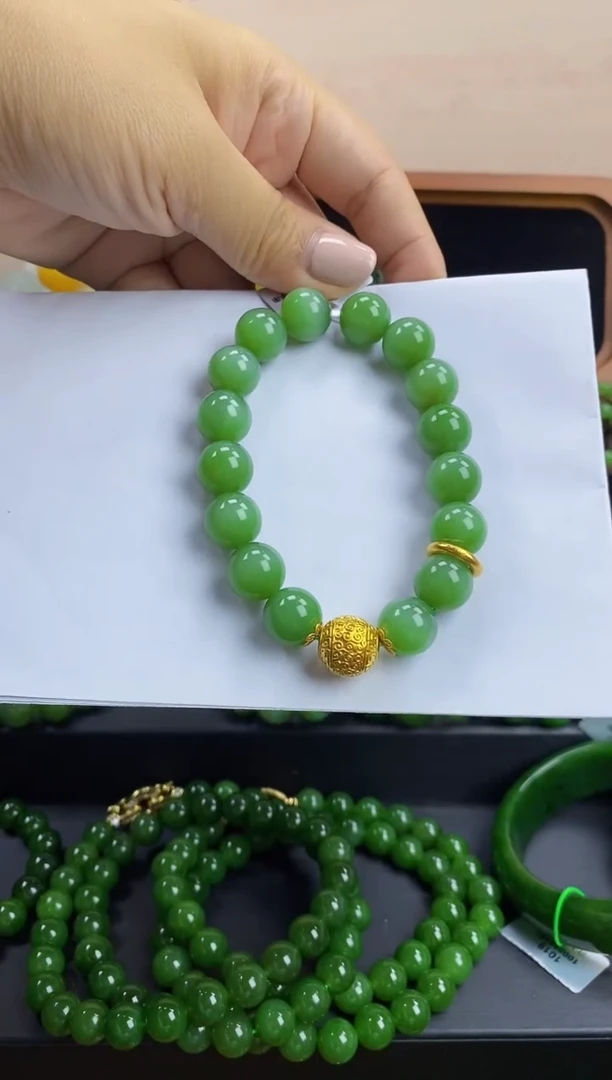 手串未镶嵌和田玉（碧玉）典藏18K冰底荧光带猫手串