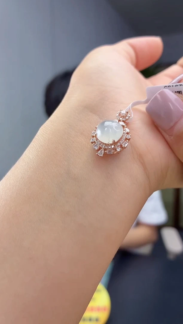 吊坠(不含链)银S925镶嵌翡翠11111111