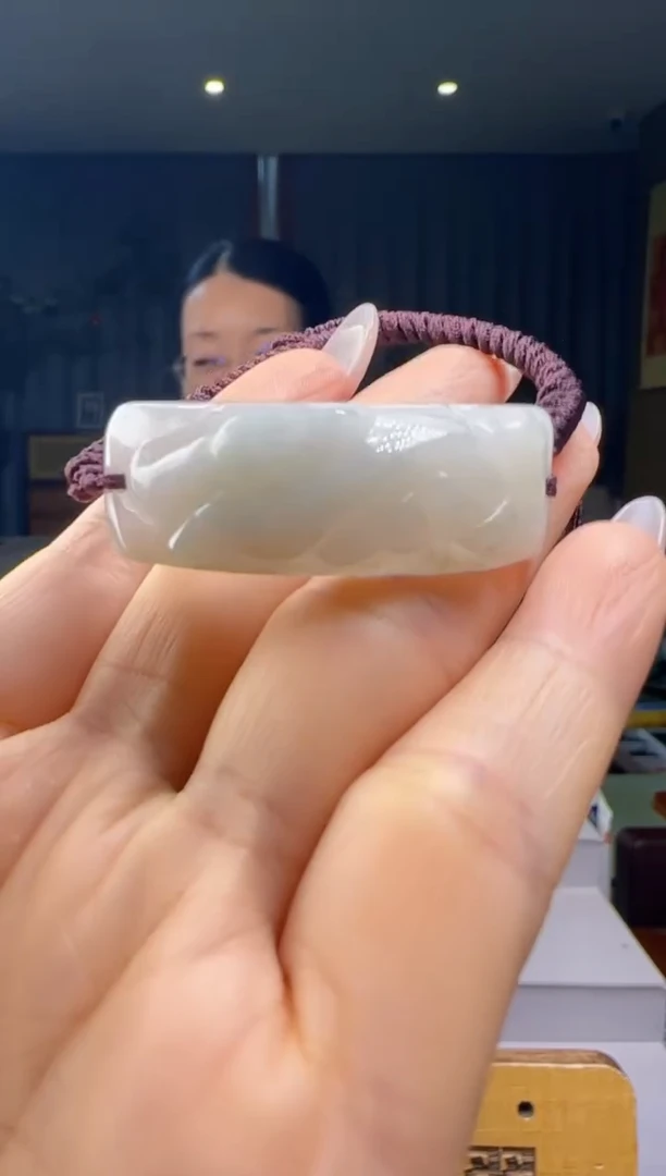 翡翠未镶嵌颈饰YJ@@WS1WX39398