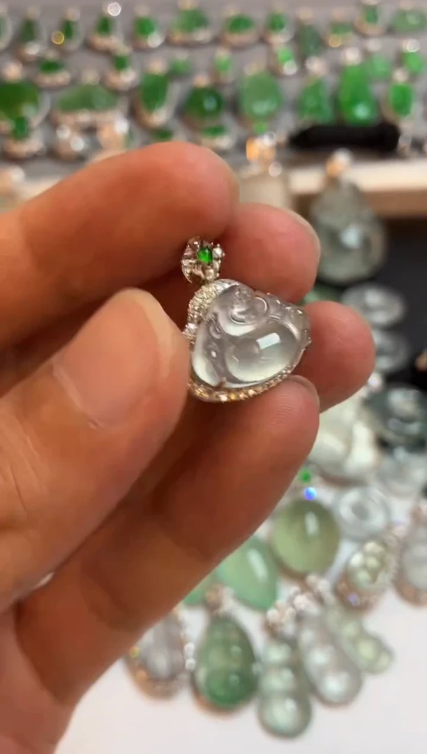 吊坠(不含链)18K金镶嵌翡翠佛公