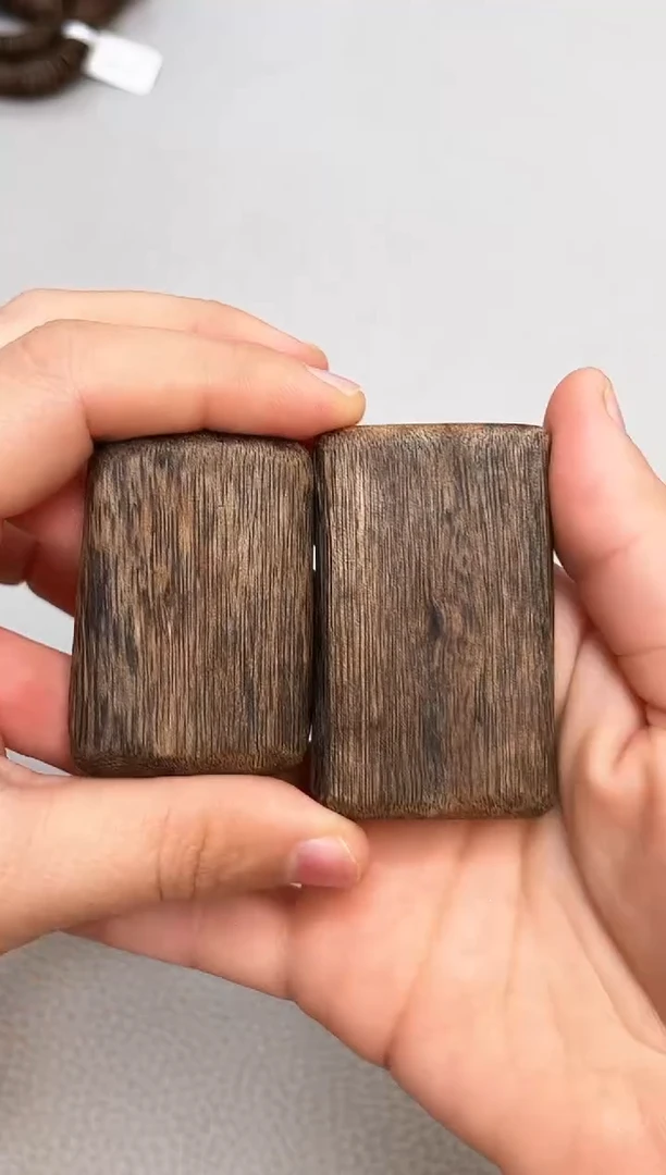 沉香吊坠棋楠随型牌子吊坠多样性发其一