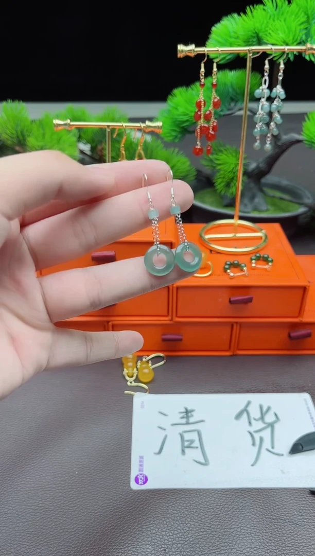 翡翠银S925镶嵌耳饰811