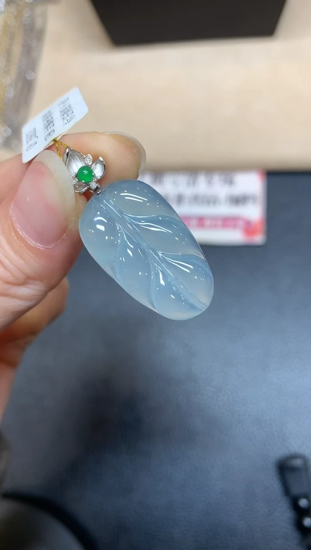 【闪购商品】翡翠颈饰18K金镶嵌【无鉴赏期多样性发其一