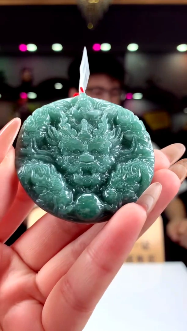 翡翠未镶嵌颈饰天然翡翠A货（拍一付一）