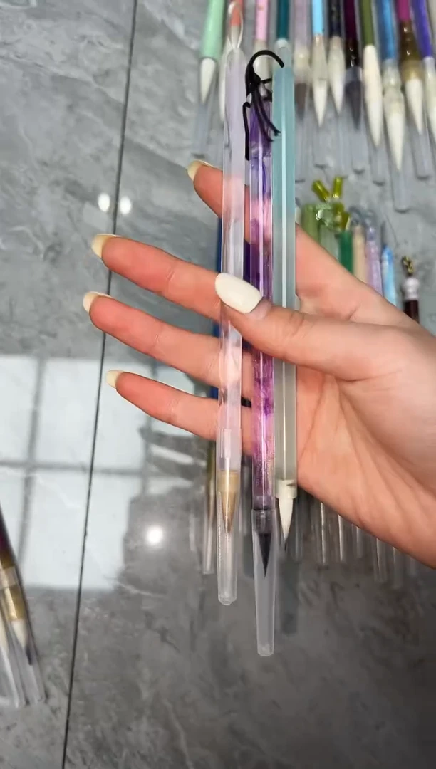 E592 定制毛笔微瑕3支