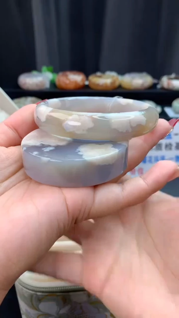 未镶嵌手镯石英质玉62+（圈口）赠送镯心