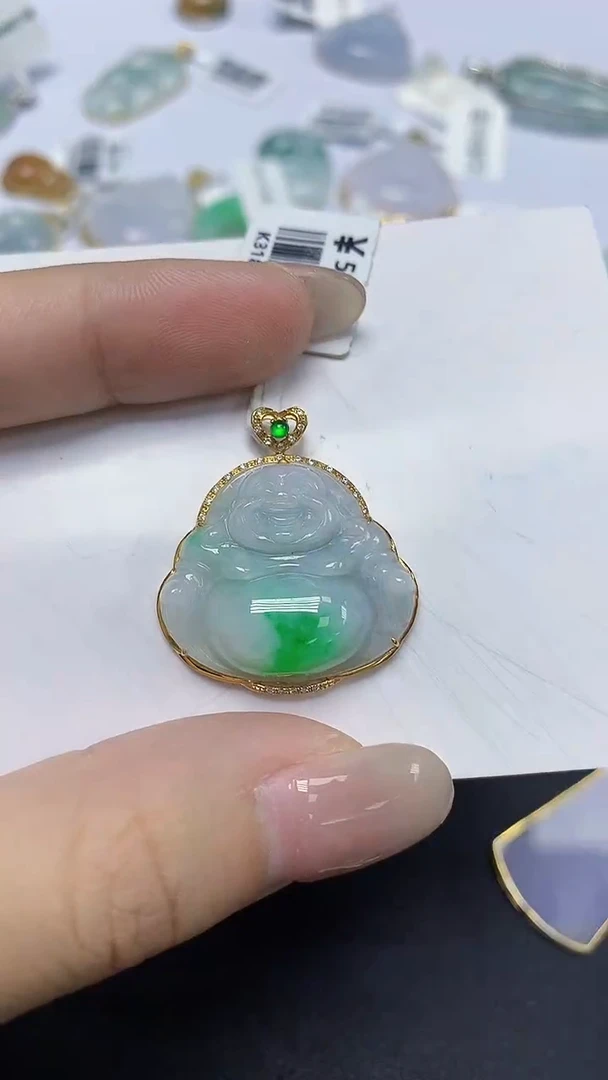 翡翠18K金镶嵌颈饰天然缅甸翡翠A货