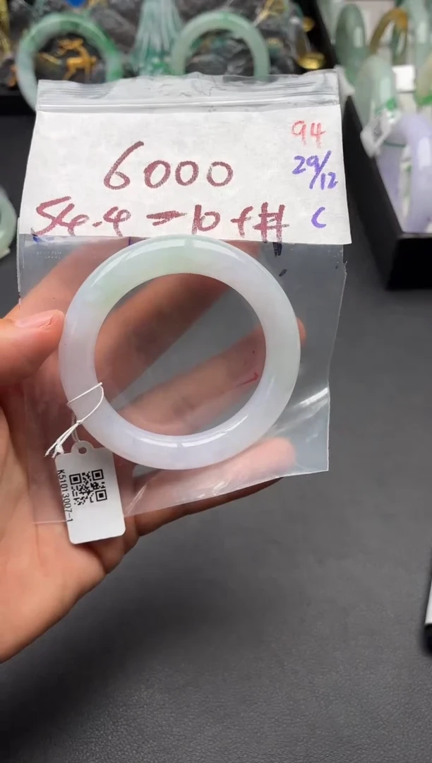 未镶嵌定制翡翠毛货需精细抛光多样性发1件94