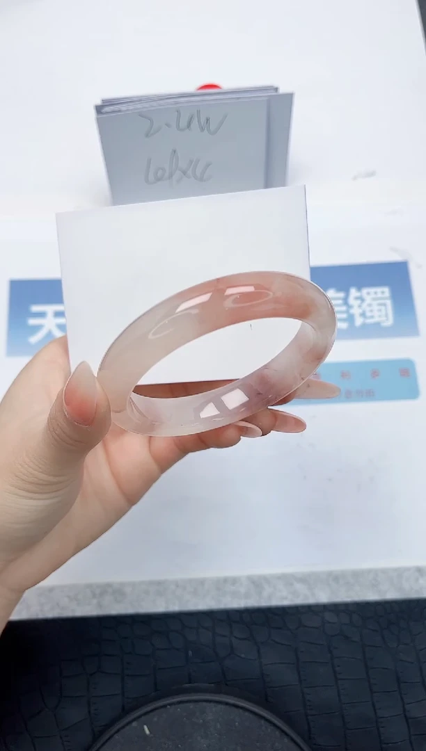 【闪购商品】石英质玉手镯未镶嵌L322-58.4