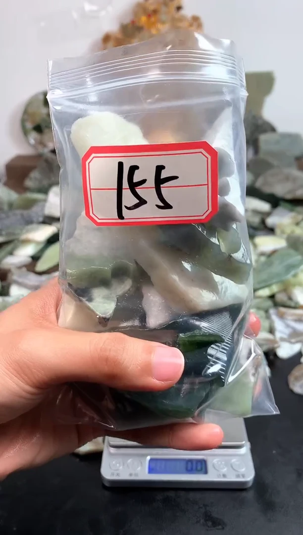 未镶嵌和田玉摆件155