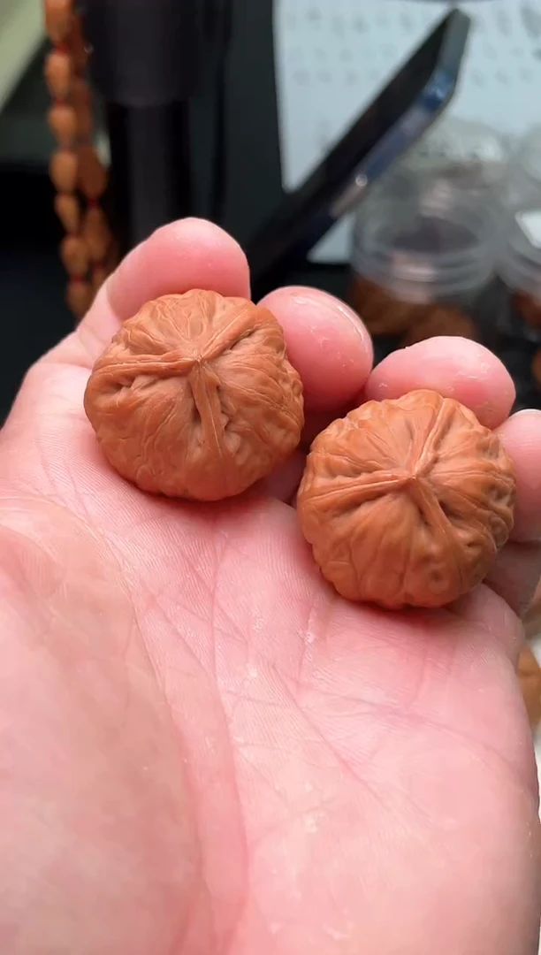 把件文玩核桃肉三棱