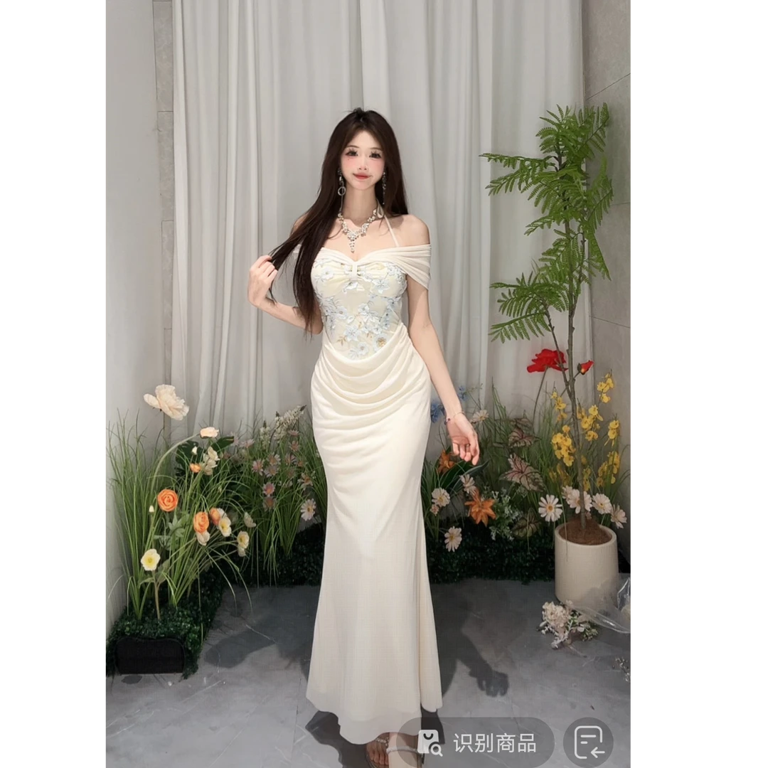 白白【寻觅】法式抹胸连衣裙夏生日性感包臀鱼尾长裙LBBYN49279