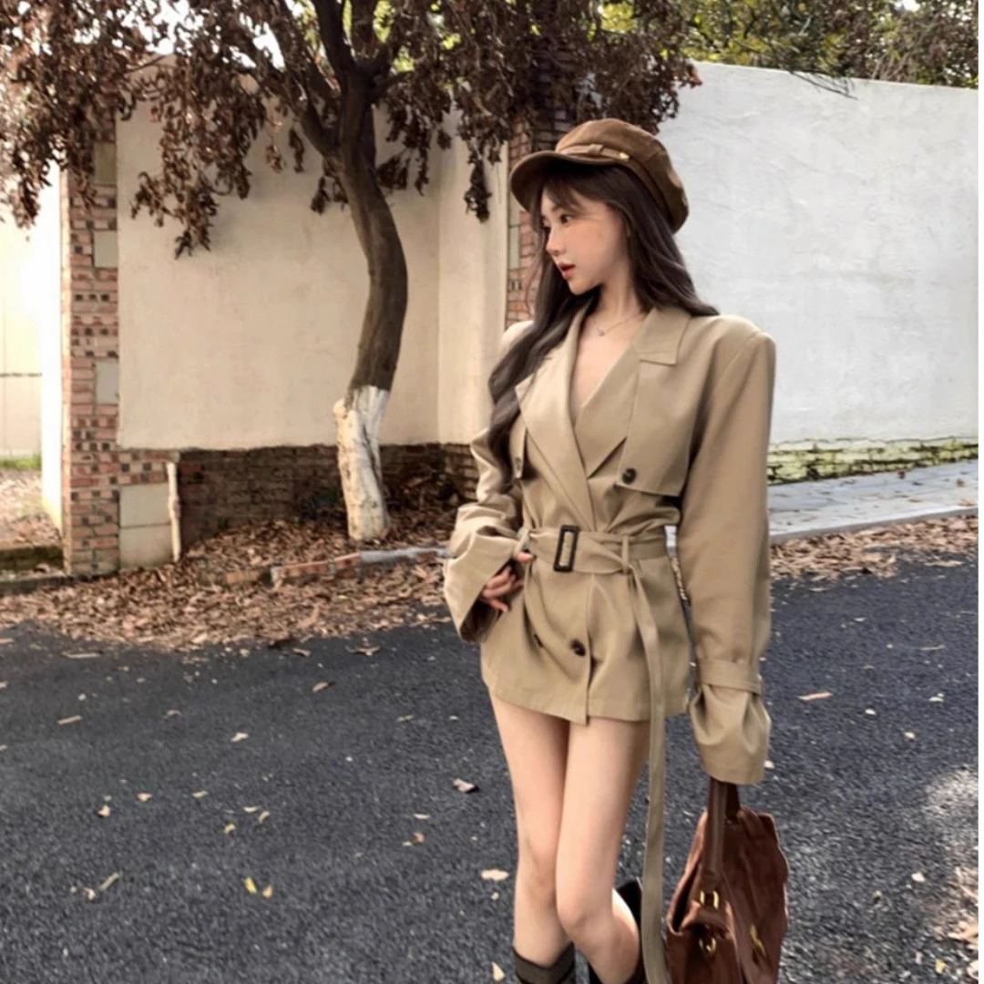 双排扣小个子短款风衣外套2024秋冬新款宽松收腰长袖上衣女chic潮