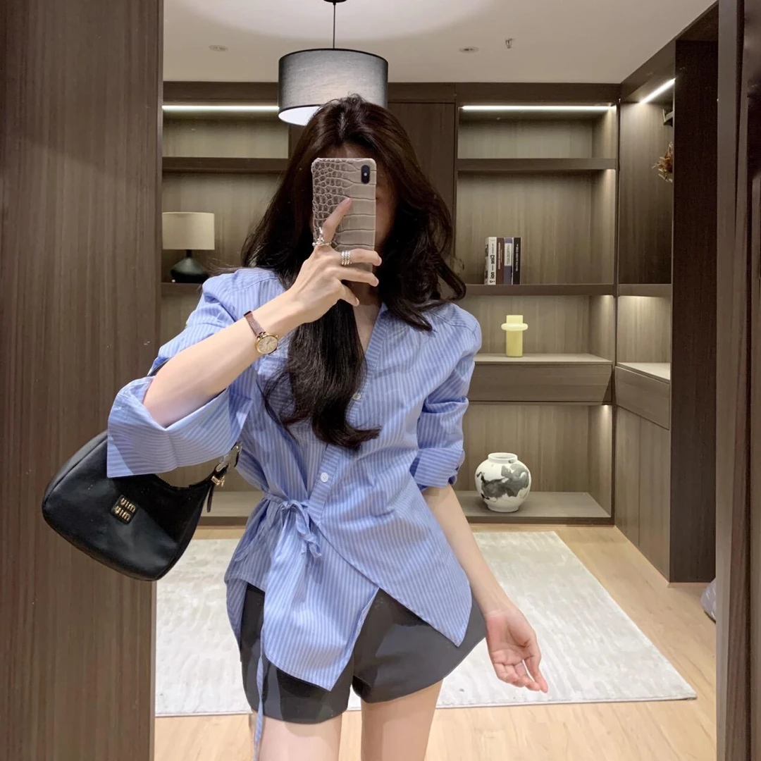 法式小资小上衣女2025秋季款时尚高级感气质不规则设计条纹衬衫