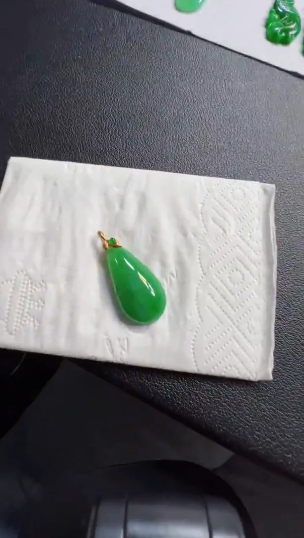 吊坠(不含链)18K金镶嵌翡翠2280