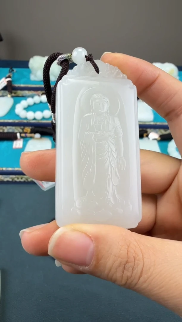 颈饰未镶嵌和田玉1