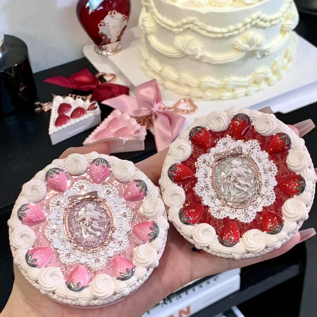 花知晓草莓丘比特粉饼01透白紫