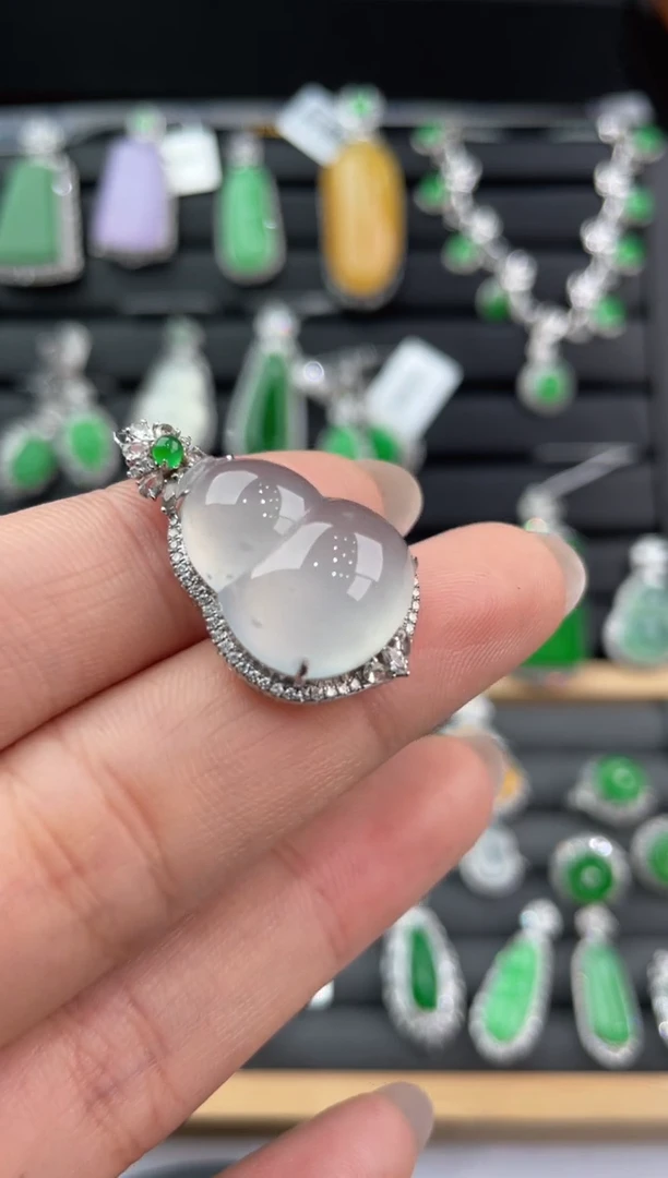 18K金镶嵌挂件翡翠ZHG01122-28