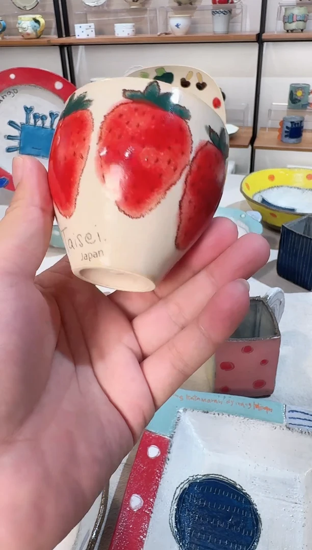 陶日本作家器手作器物草莓手握杯