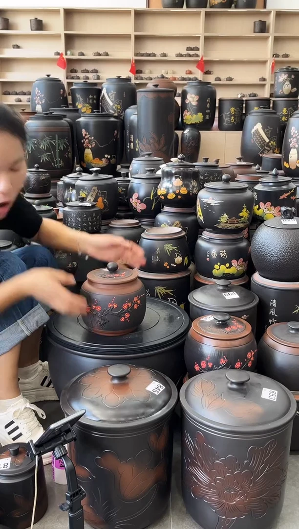 罐瑕疵茶叶罐   苹果红梅   785