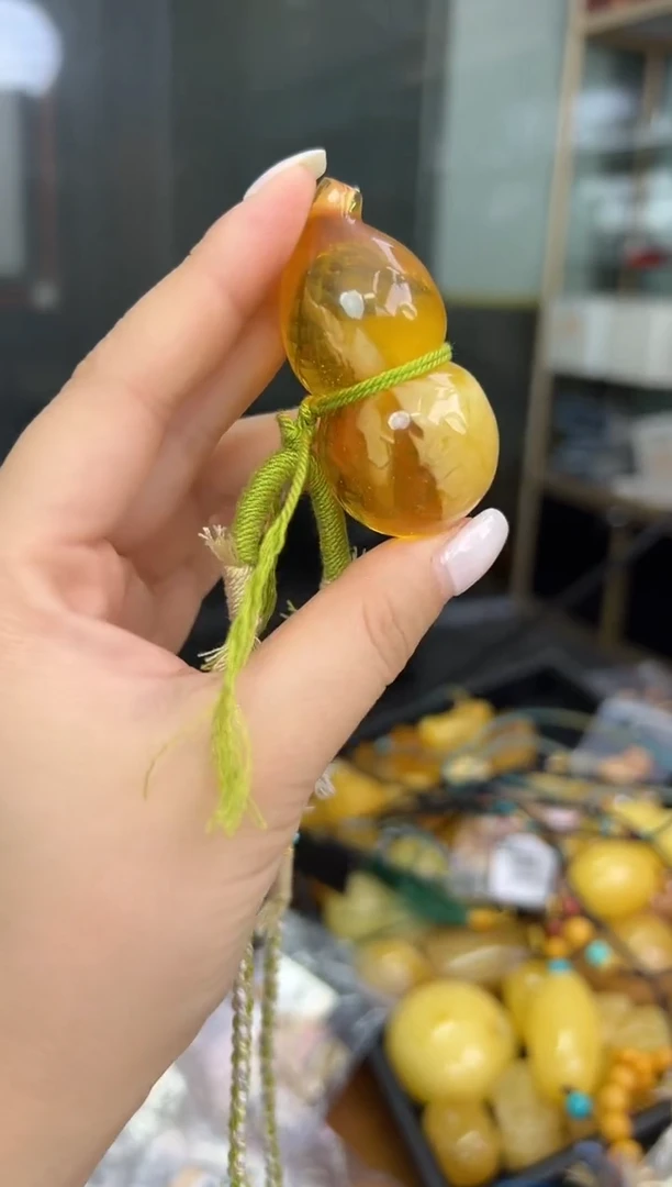 裸石琥珀未镶嵌琥珀蜜蜡吊坠