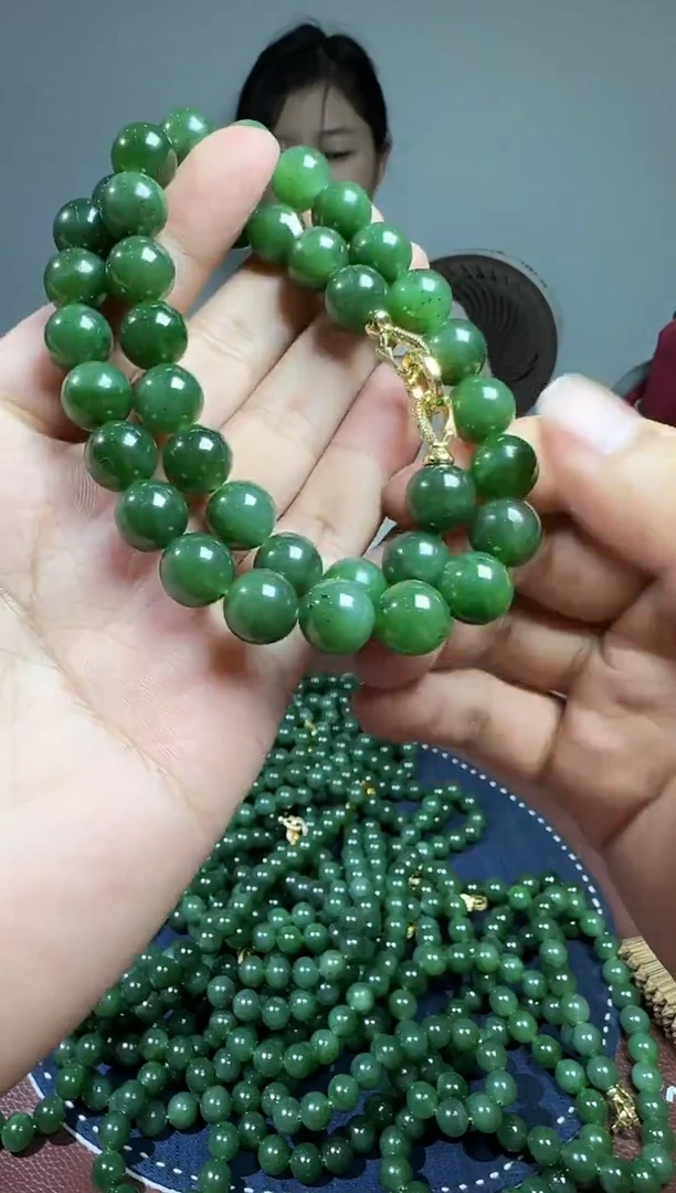 和田玉未镶嵌挂件【陆806】182 0081 多样性发其一