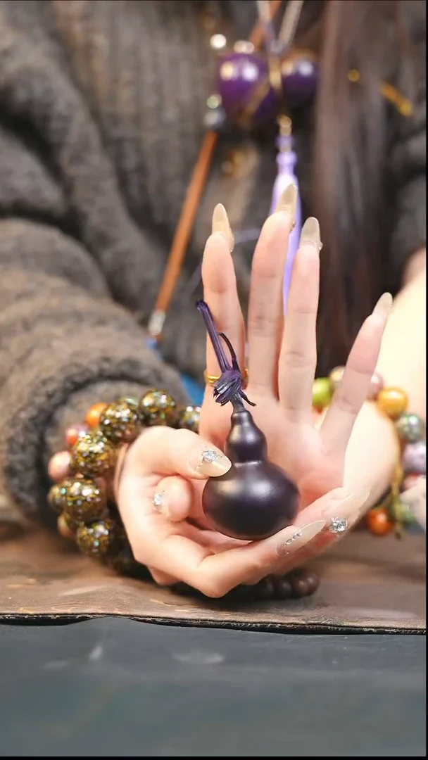 【闪购商品】XV361漆手捻小葫芦（未开口）