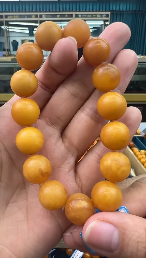 未镶嵌琥珀手链129秒拍号假一罚十