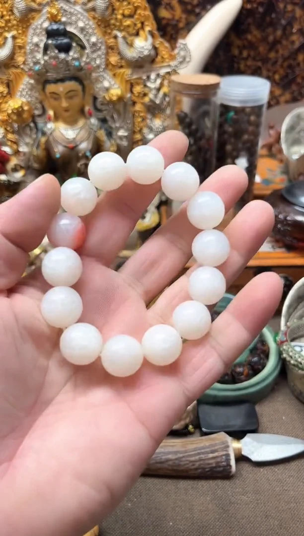 未镶嵌琥珀裸石直播精品好物推荐