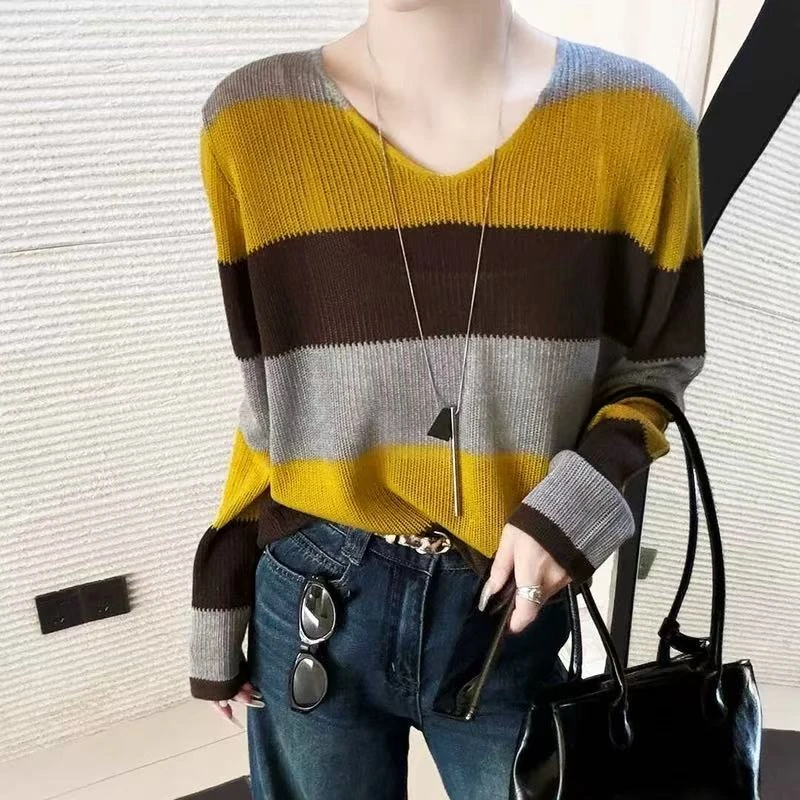 2025秋季新款撞色v领百搭女宽松显瘦减龄毛衣针织套头长袖 1317