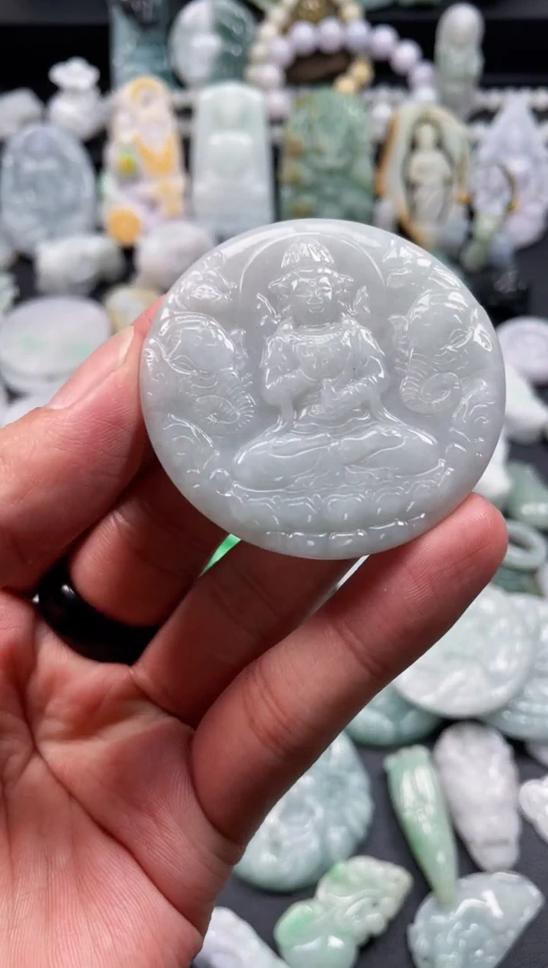 翡翠未镶嵌颈饰天然翡翠a货
