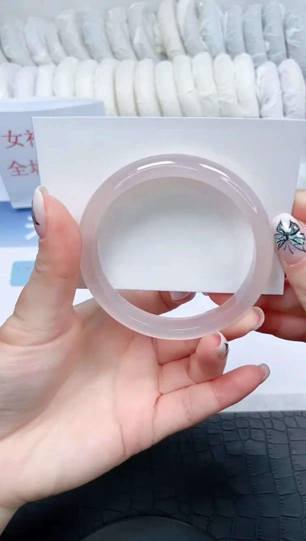 【闪购商品】石英质玉手镯未镶嵌356-57.6