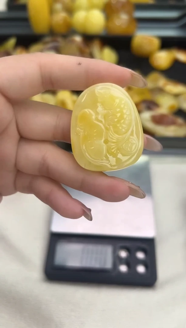 裸石琥珀未镶嵌琥珀蜜蜡吊坠