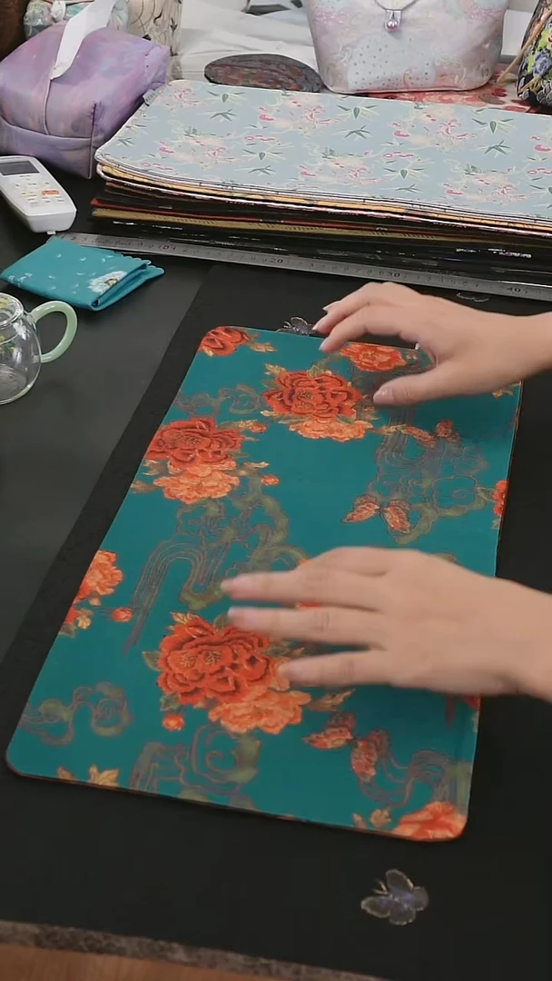 50+24仿香云纱系列茶席牡丹花好看