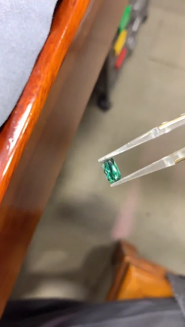 未镶嵌裸石碧玺1.46ct 7