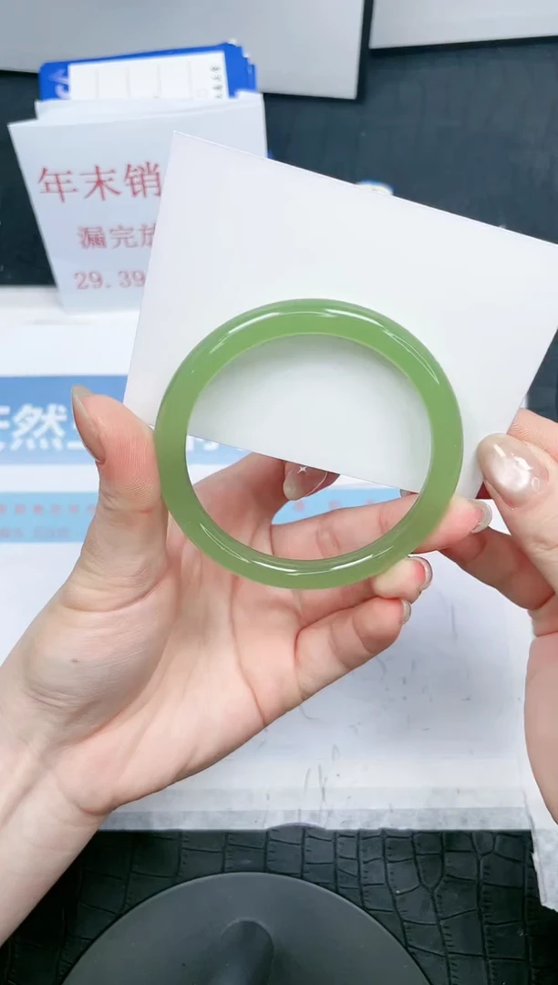 【闪购商品】石英质玉手镯未镶嵌55-56