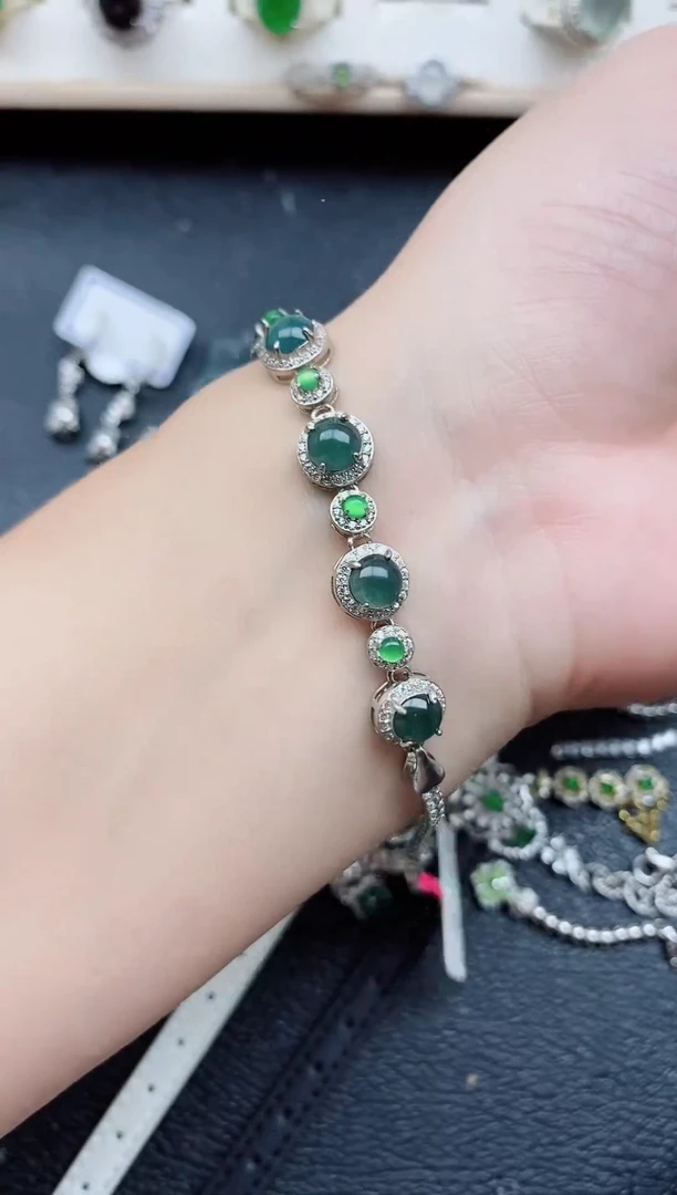 【闪购商品】翡翠戒指银S925镶嵌111111