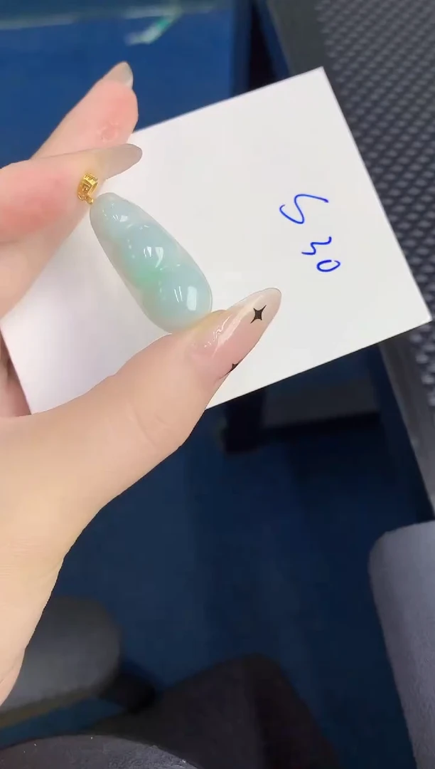 颈饰未镶嵌翡翠缅甸天然翡翠A货