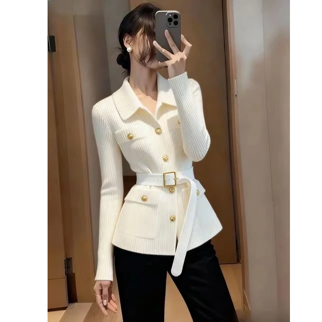 冬季新款爆款高级感白色秋冬针织开衫上衣设计感软糯毛衣外套女