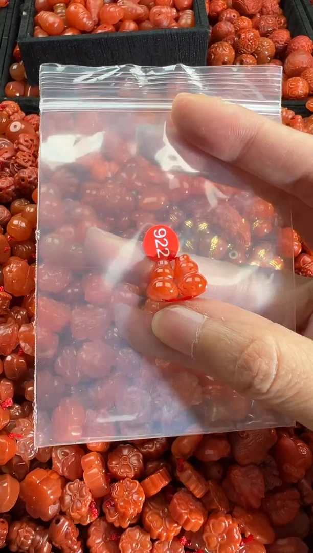 【闪购商品】南红玛瑙颈饰未镶嵌1