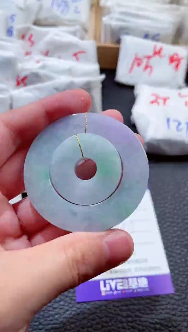 翡翠未镶嵌颈饰00008467