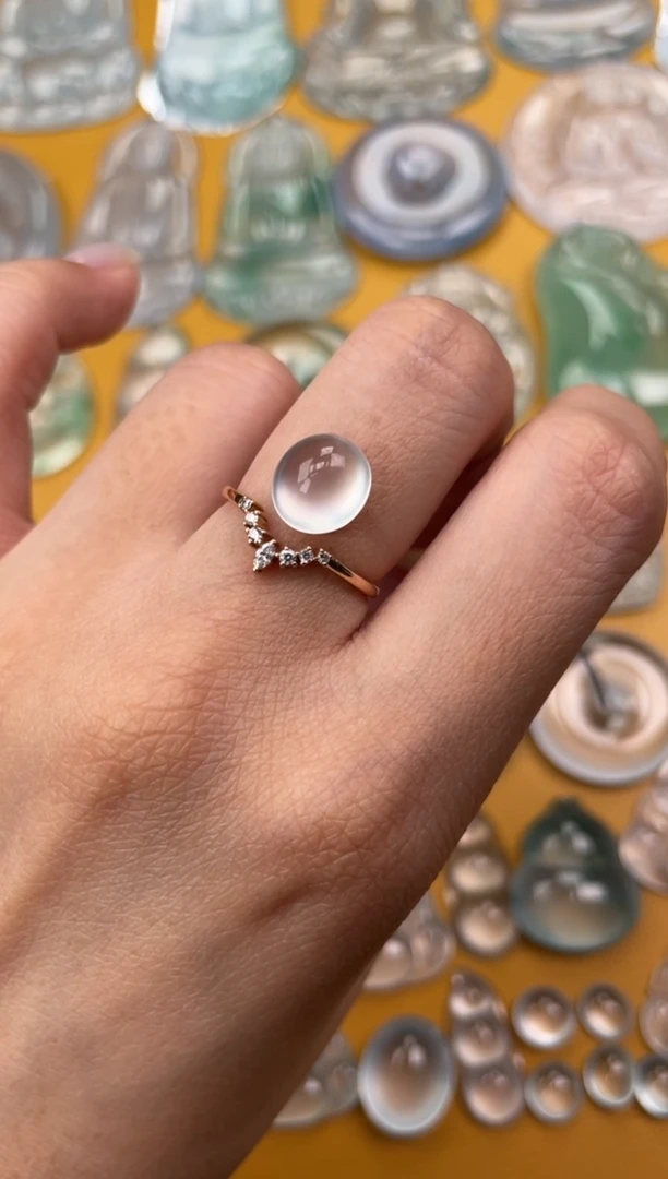 翡翠未镶嵌吊坠(不含链)蛋面 9.6 8.7 5.2