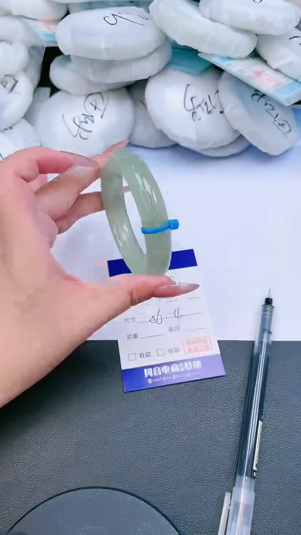 未镶嵌手镯石英质玉23T172-56